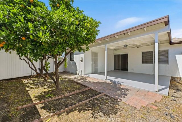260 Lustrosos Street, Oceanside, CA 92057