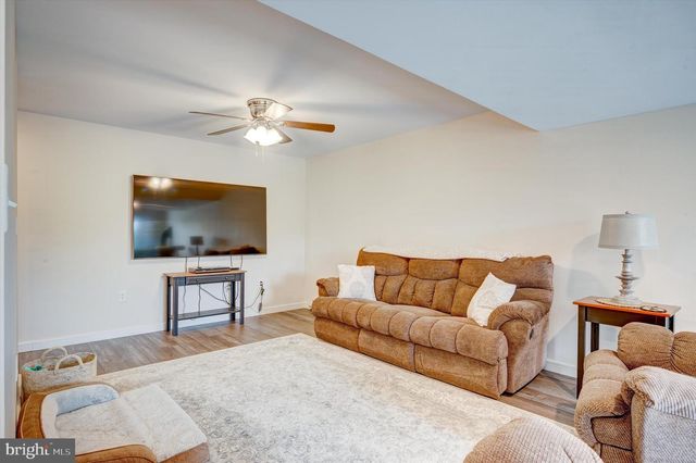 19115 BLACK MAPLE WAY, Hagerstown, MD 21742