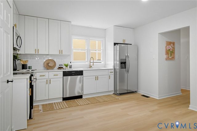 1615 Winters Hill Cir, North Chesterfield, VA 23236