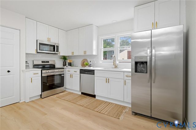 1615 Winters Hill Cir, North Chesterfield, VA 23236