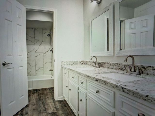 3931 Pleasant Valley Drive, Missouri City, TX 77459