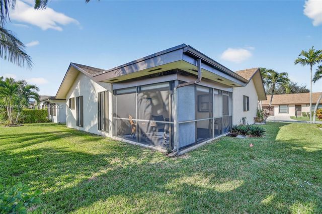 6310 Tall Cypress Circle, Greenacres, FL 33463