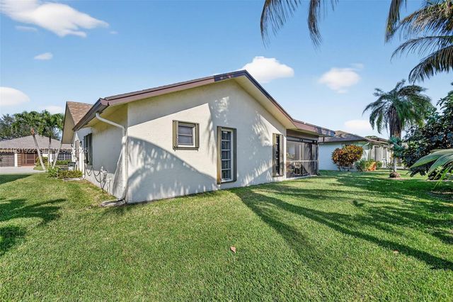 6310 Tall Cypress Circle, Greenacres, FL 33463