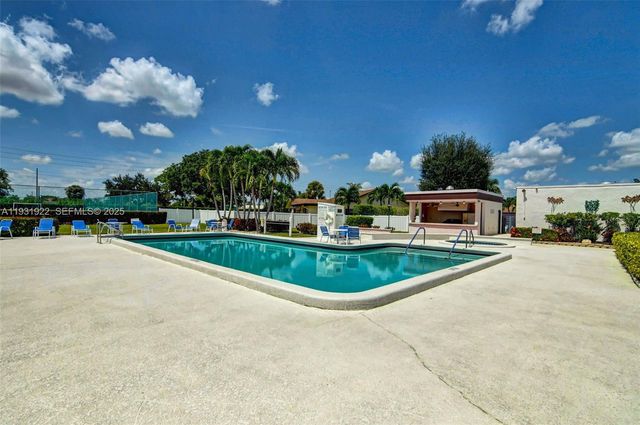 6310 Tall Cypress Circle, Greenacres, FL 33463