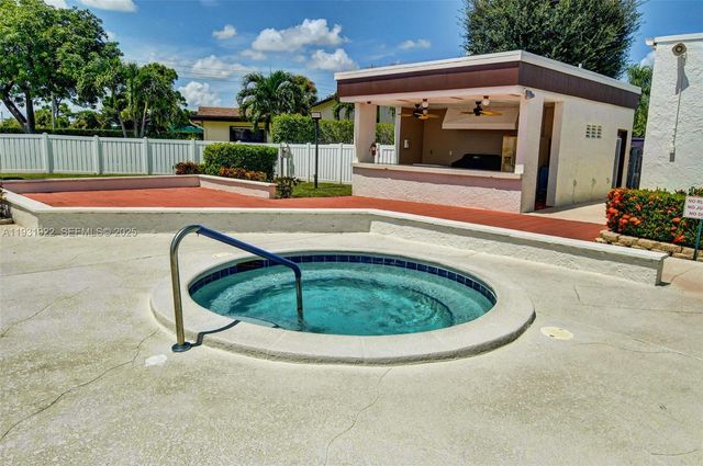 6310 Tall Cypress Circle, Greenacres, FL 33463