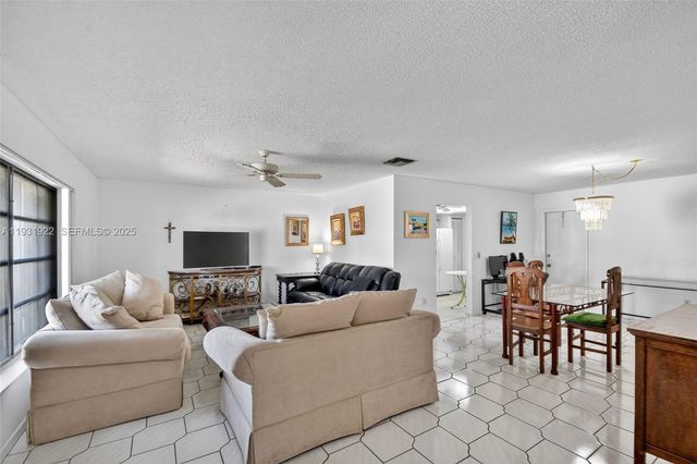 6310 Tall Cypress Circle, Greenacres, FL 33463