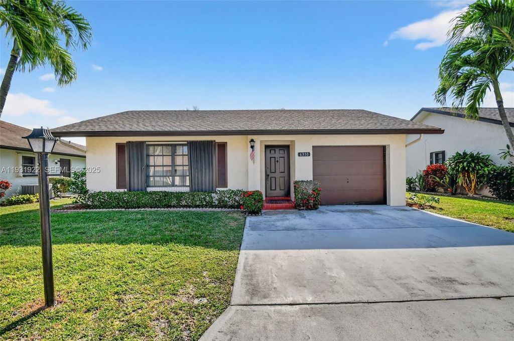 6310 Tall Cypress Circle, Greenacres, FL 33463