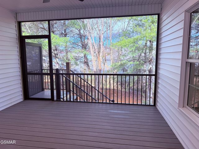 906 Fine Glen Drive, Sevierville, TN 37862