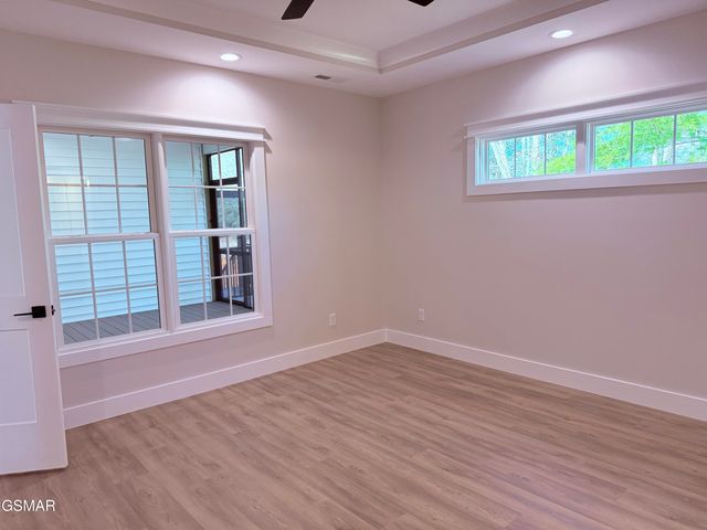 906 Fine Glen Drive, Sevierville, TN 37862