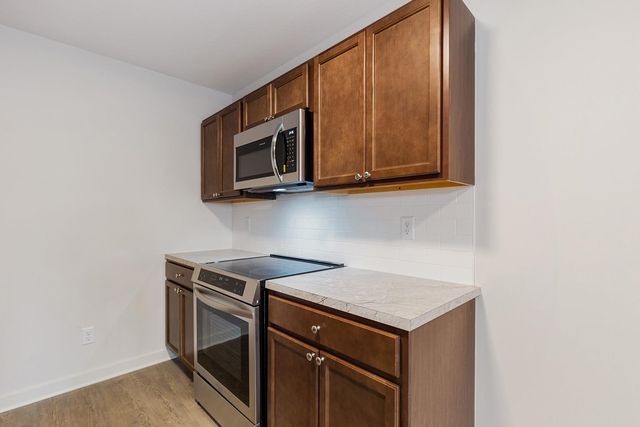 3212-3244 S Victoria Ave, Wichita, KS 67216
