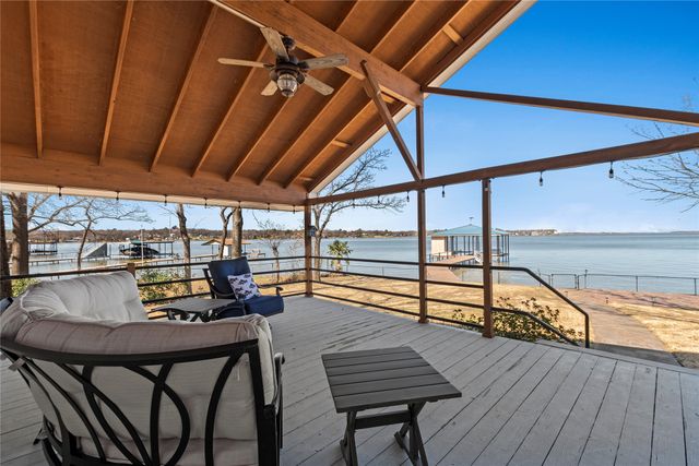 85 Still Harbor Circle, Tool, TX 75143