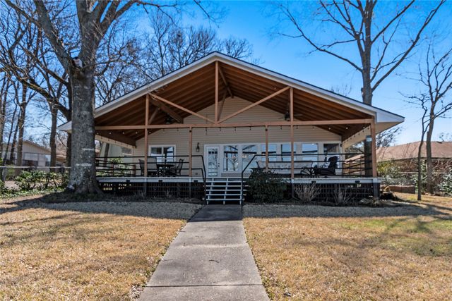 85 Still Harbor Circle, Tool, TX 75143