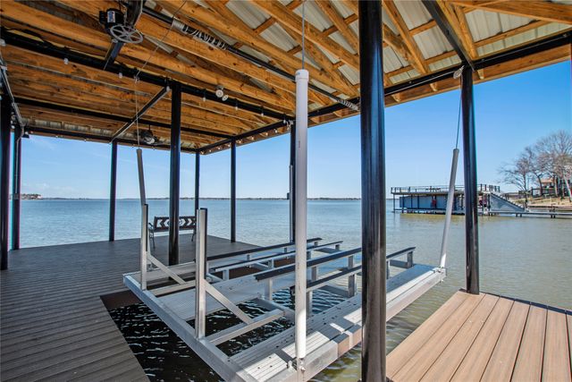 85 Still Harbor Circle, Tool, TX 75143
