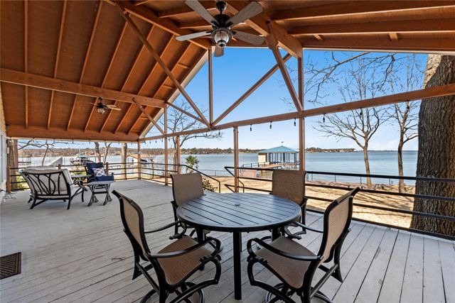 85 Still Harbor Circle, Tool, TX 75143