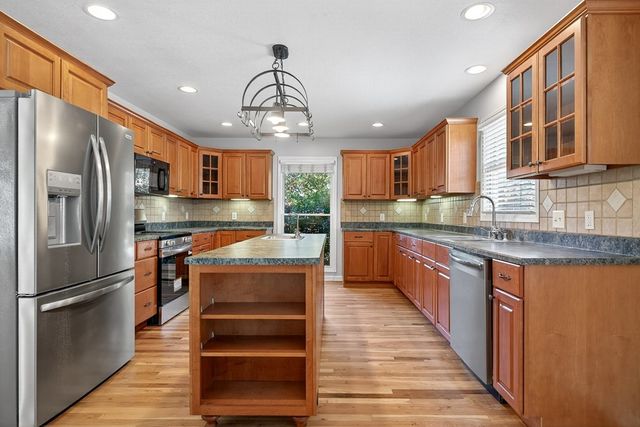 1325 Bridle Path, Cookeville, TN 38501