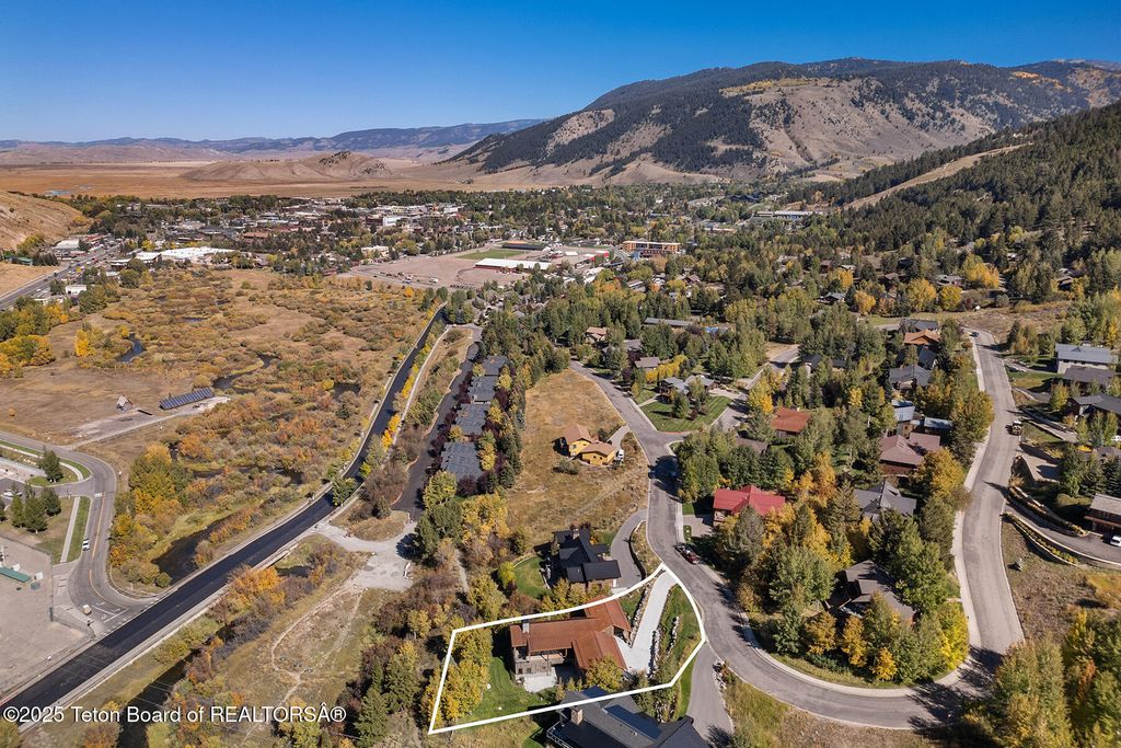705 RODEO Drive, Jackson, WY 83001 photo 38