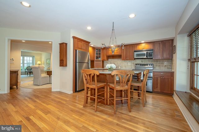442 CHANDLEE DR, Berwyn, PA 19312