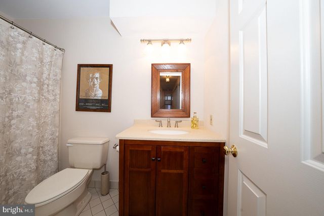 442 CHANDLEE DR, Berwyn, PA 19312