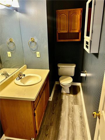 919 Belmont Drive, High Point, NC 27263