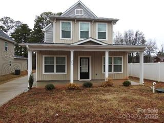 248 Mills Avenue, Troutman, NC 28166