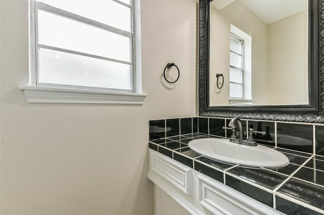 12910 Ivyforest Drive, Cypress, TX 77429