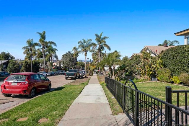 4614 Saratoga Ave, San Diego, CA 92107