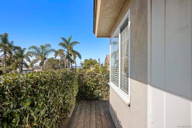 4614 Saratoga Ave, San Diego, CA 92107