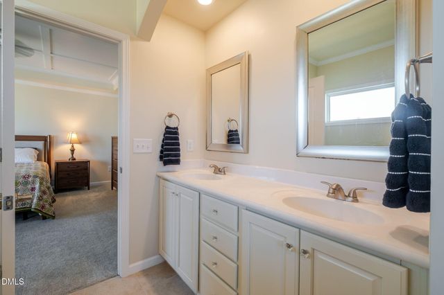 49 Salt Cedar Lane, Chapel Hill, NC 27516