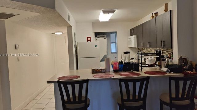 7925 S Colony Circle S 210, Tamarac, FL 33321