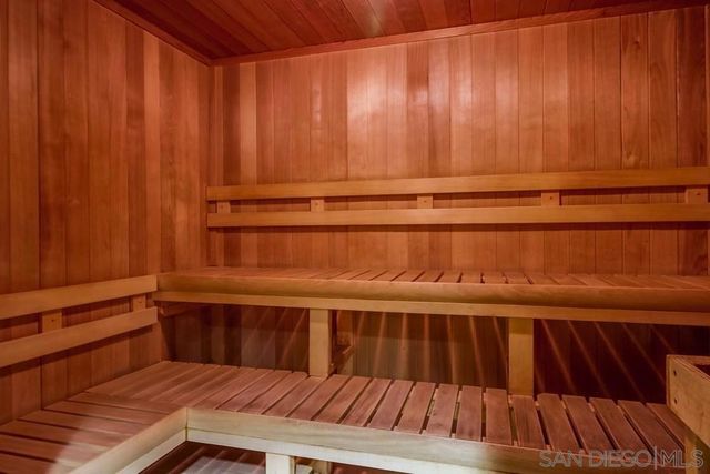 700 W E St 1602, San Diego, CA 92101