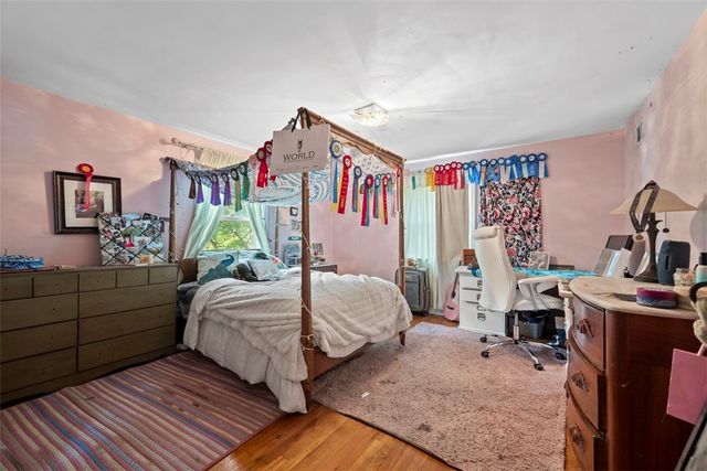 220 Guyasuta Rd, Fox Chapel, PA 15215