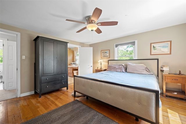 220 Guyasuta Rd, Fox Chapel, PA 15215