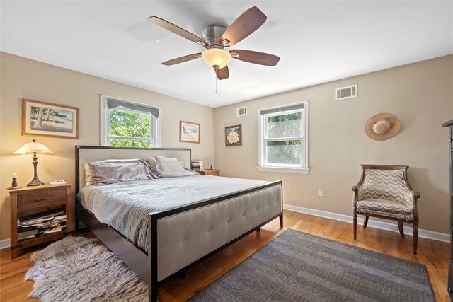 220 Guyasuta Rd, Fox Chapel, PA 15215