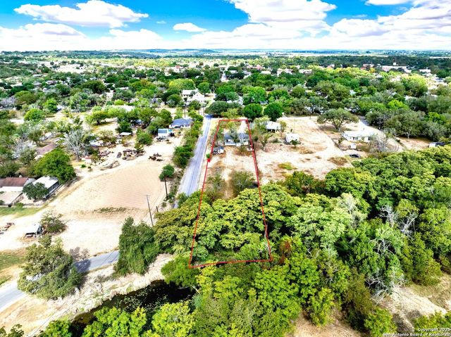 914 GENTILZ ST, Castroville, TX 78009