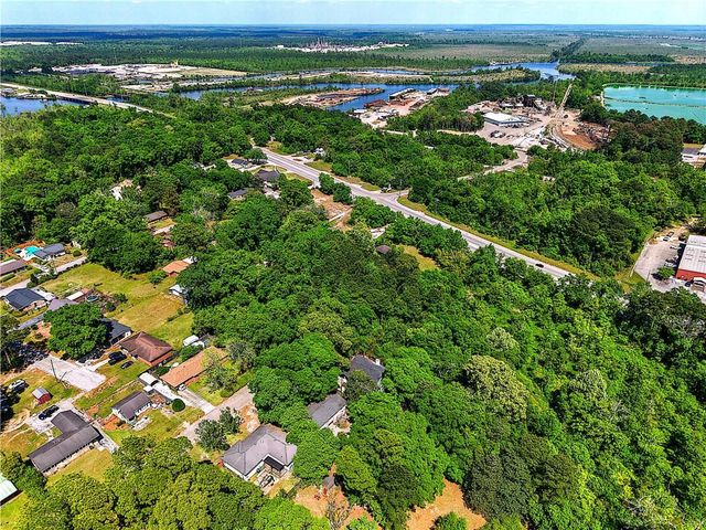 104 Alpine Street, Chickasaw, AL 36611