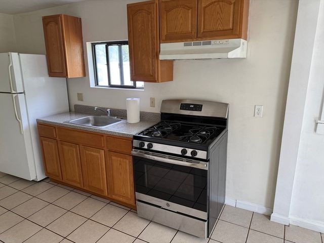 22 Summer St 1, Ashland, MA 01721