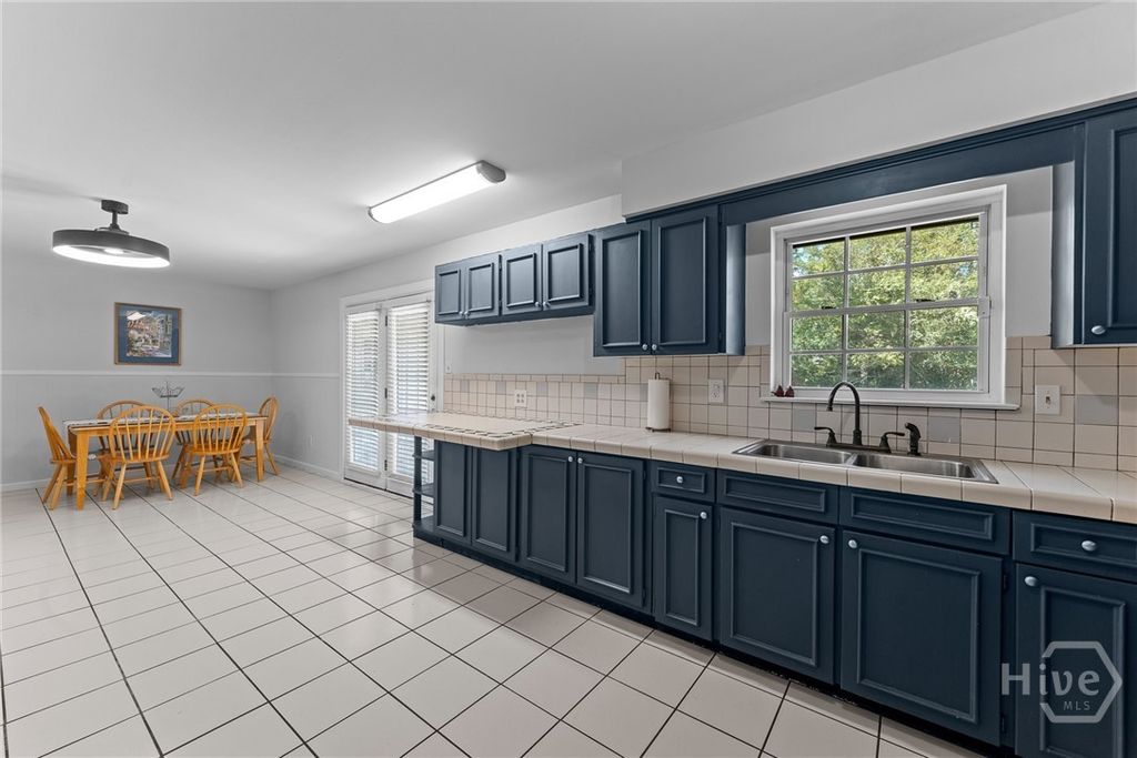 Image 12 of property listing at 122 Westwood Drive, Rincon, GA 31326