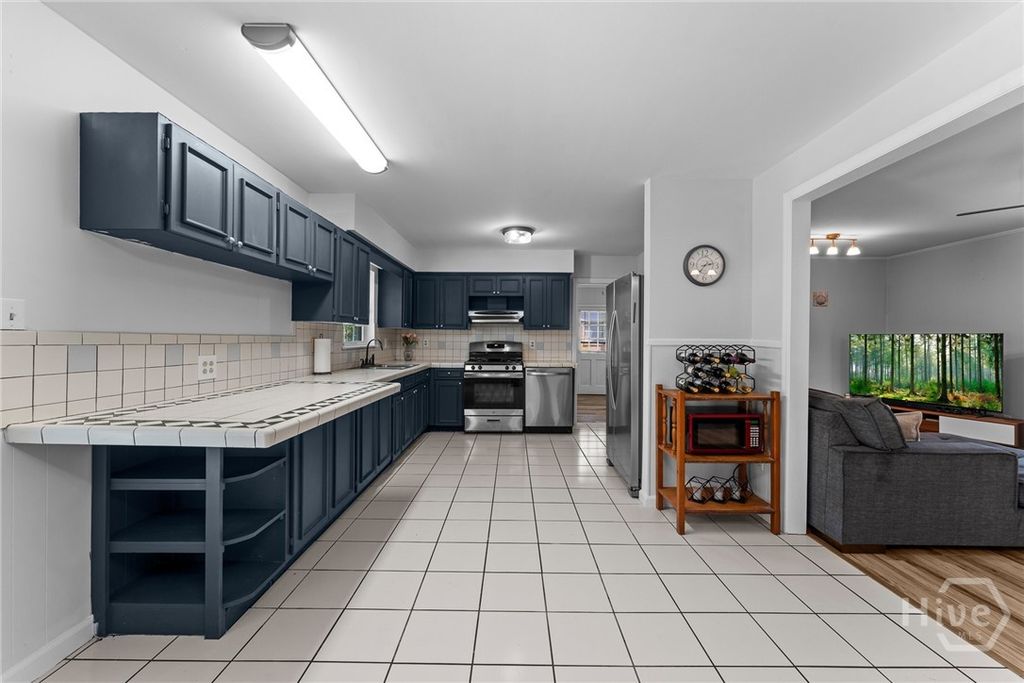 Image 15 of property listing at 122 Westwood Drive, Rincon, GA 31326
