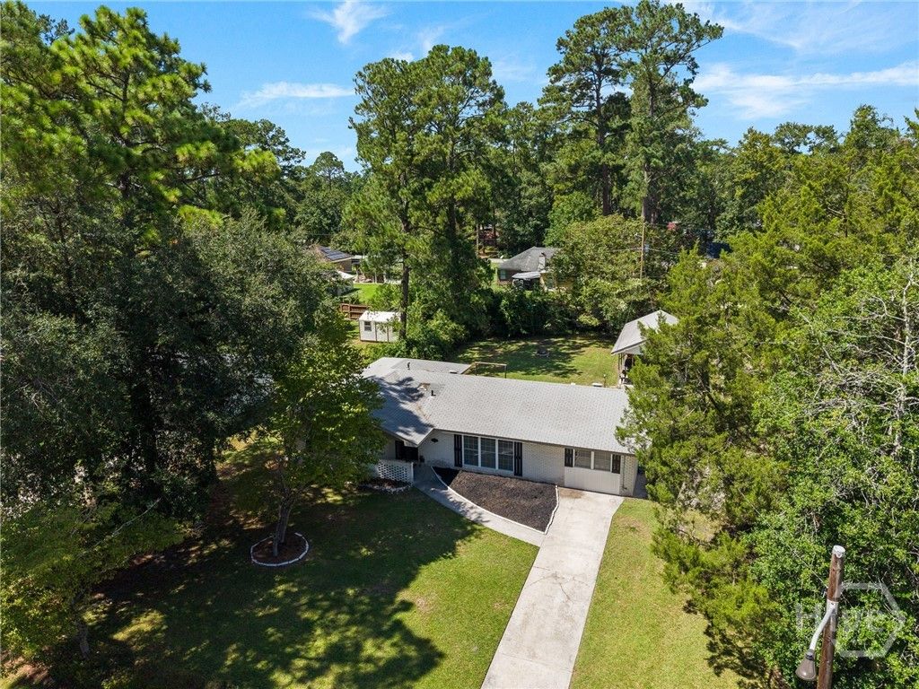 Image 34 of property listing at 122 Westwood Drive, Rincon, GA 31326