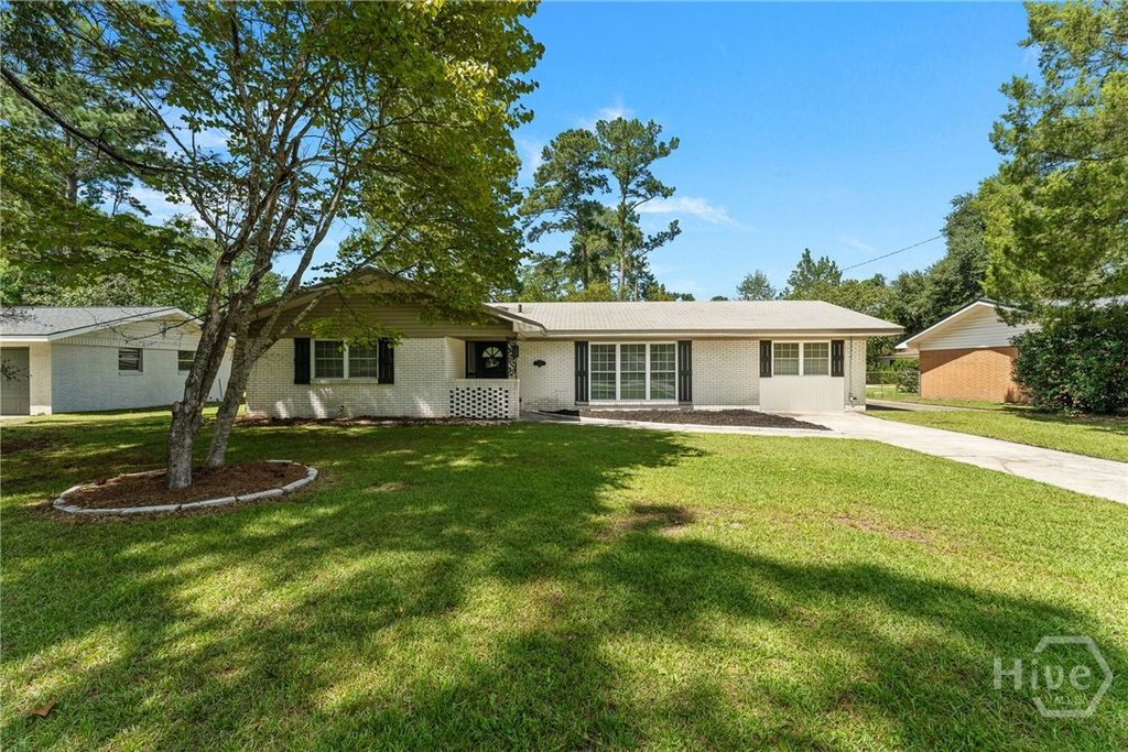Image 4 of property listing at 122 Westwood Drive, Rincon, GA 31326