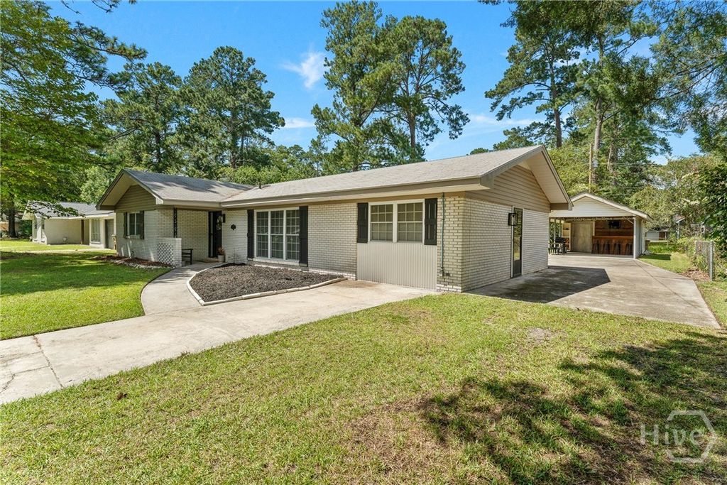 Image 5 of property listing at 122 Westwood Drive, Rincon, GA 31326