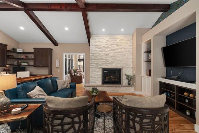 408 Kassander Way, Oregon, WI 53575