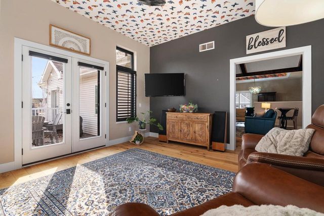 408 Kassander Way, Oregon, WI 53575