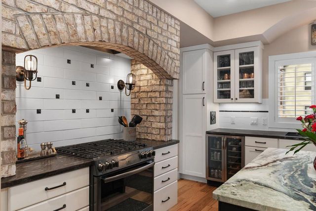 408 Kassander Way, Oregon, WI 53575