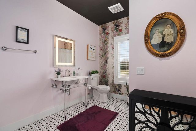 408 Kassander Way, Oregon, WI 53575