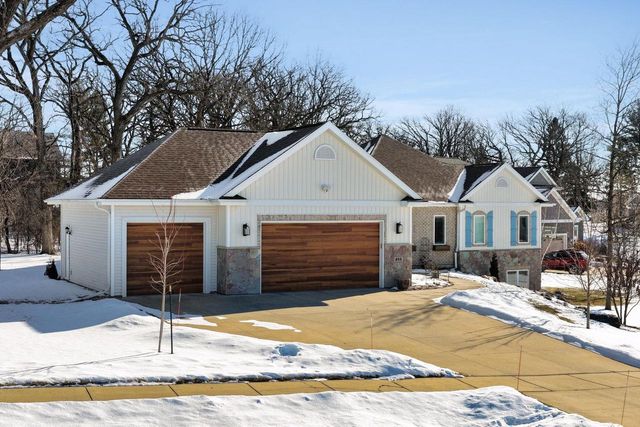 408 Kassander Way, Oregon, WI 53575