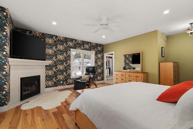 408 Kassander Way, Oregon, WI 53575