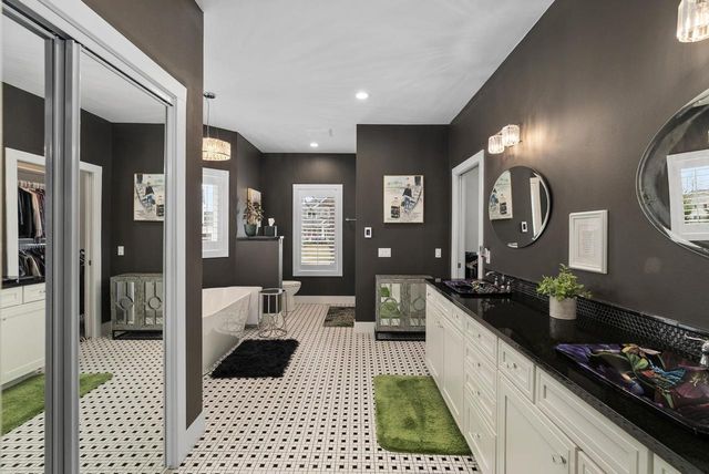 408 Kassander Way, Oregon, WI 53575