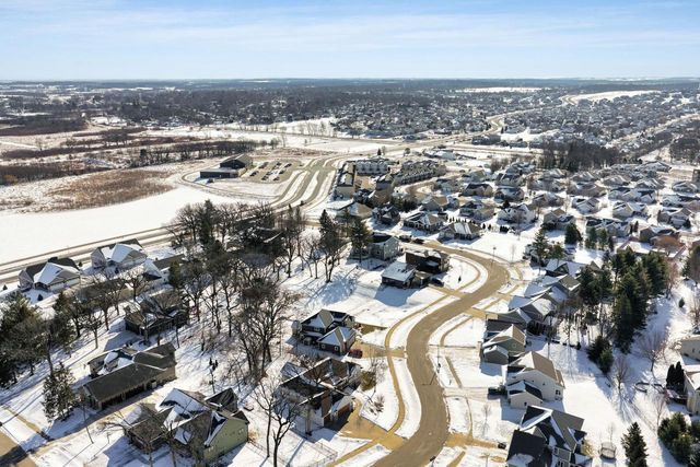 408 Kassander Way, Oregon, WI 53575