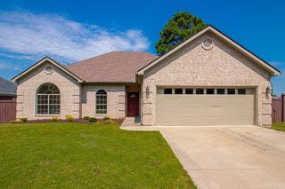 6608 Southshore Lane, Sherwood, AR 72120